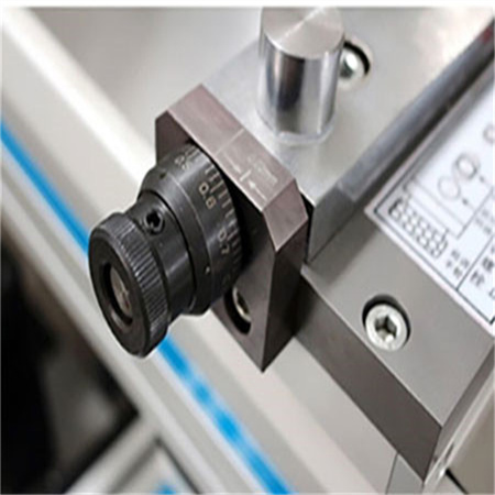 Prensa de freno Máquina de freno de prensa 2022 UTS 520N / mm2 304 Acero inoxidable 1.0mm Máquina de doblado flexible inteligente Freno de prensa