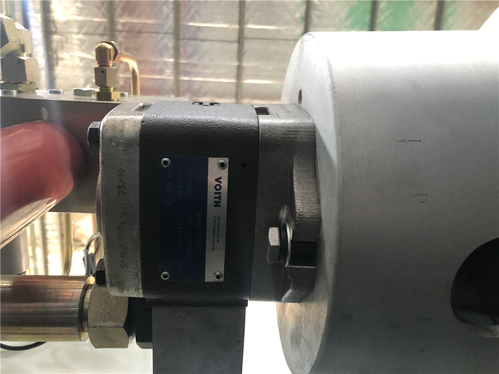 Prensa plegadora hidráulica CNC de 3+1 ejes con sistema Esa
