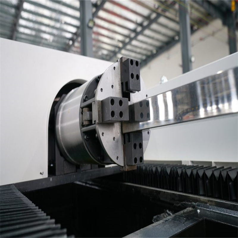 Precio barato de alta calidad de la cortadora del laser de la fibra 3kw de China
