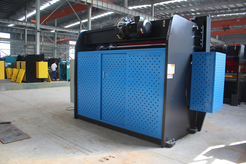 Máquina de freno de prensa hidráulica CNC, máquina dobladora de acero al carbono completamente automática